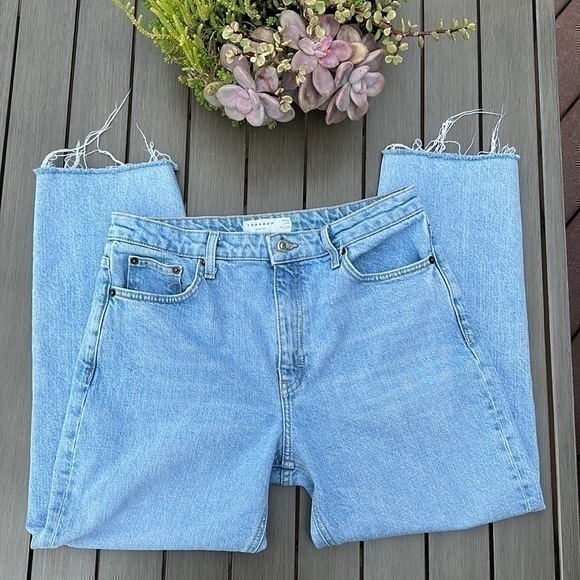 Topshop light colored jeans, size 30 ( fit like 28) straight crop - Picture 1 of 10
